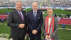 Josef Pröll, Aufsichtsrats-Vorsitzender des ÖFB, FIFA-Präsident Gianni Infantino und ...