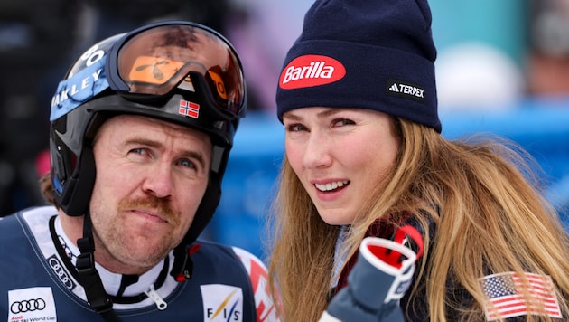Mikaela Shiffrin (re.) war sichtlich emotional, als ihr Freund Kilde wieder von der Rennpiste ...