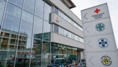 Pikanter Toilettenfund in der Rot-Kreuz-Zentrale