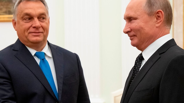 Ungarns Premier Orbán pflegt weiterhin einen guten Draht zum russischen Machthaber Putin.
