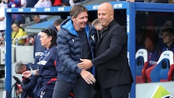 Die Tage von Arne Slot (re.) scheinen gezählt, die LFC-Fans hoffen auf Oliver Glasner.