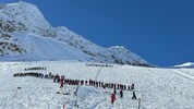Beim Lawinenabgang am Donnerstag am Stubaier Gletscher wurden acht Personen verschüttet.