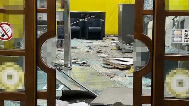 Vor wenigen Tagen wurde eine Bankfiliale in Aschbach-Markt zerstört.