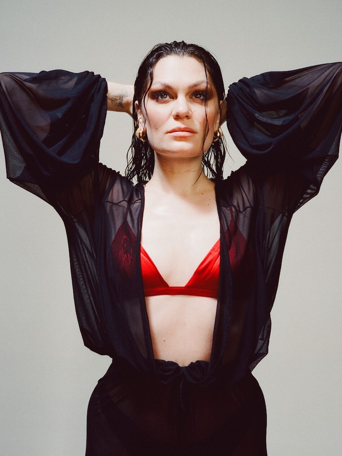 Schlaganfall, Fehlgeburt, Brustkrebs – Jessie J hatte viel zu verarbeiten. Doch trotz allem kam ...