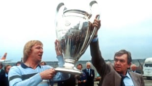 Erfolgsduo: Unter Happel wurde Hrubesch zu einer HSV-Legende, mit Erfolgen wie dem Gewinn der ...