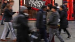 Auch im stationären Handel tummeln sich viele Kunden.