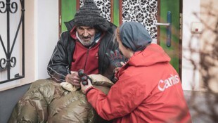 Die Caritas unterstützt im Winter mit dem Kältetelefon.