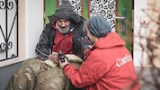 Die Caritas unterstützt im Winter mit dem Kältetelefon.
