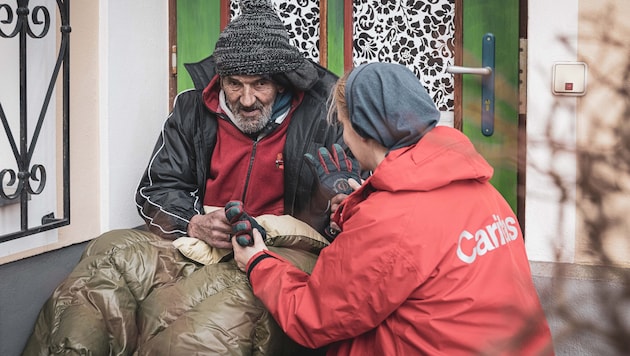 Die Caritas unterstützt im Winter mit dem Kältetelefon.