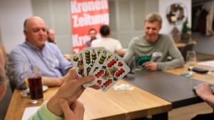 Auf ein gutes Blatt hofften alle Teilnehmer, 16 stehen nun im Finale im Jänner.