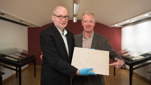 Ulrich Leisinger, Leiter Wissenschaftliche Abteilung mit Präsident Johannes Honsig-Erlenburg. 