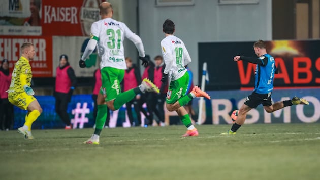 Felix Köchl (r.) erzielte das einzige Tor der Partie.