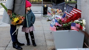 Für die beiden angeschossenen Angehörige der Nationalgarde – Eine Soldatin starb, der andere ...