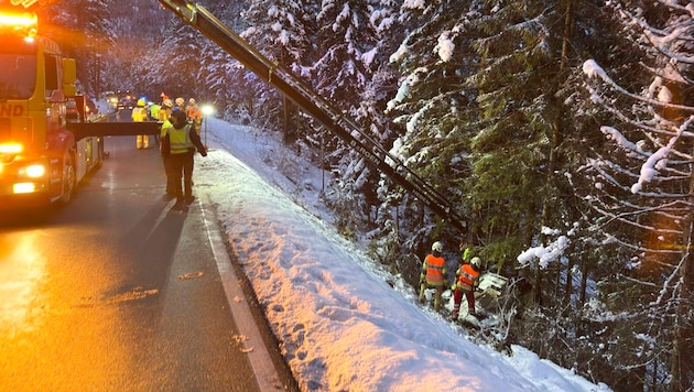 Fast 2 Stunden war der Fernpass Samstagfrüh gesperrt.