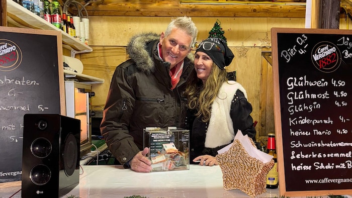 Auch am Gemonaplatz werden Spenden gesammelt.