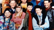 Elaine Miles, ganz links im Bild, wurde durch die Serie „Ausgerechnet Alaska bekannt“. Jetzt hat ...