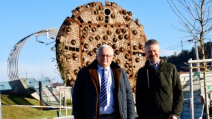 Bürgermeister Posch (li.) und Regionalmanager Kraack freuen sich über die großen Chancen für die ...