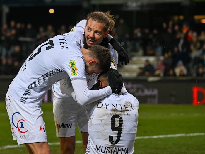 Altach mit den Salzburgern Fabio und Sandro Ingolitsch sowie Patrick Greil ist zu Hause richtig ...