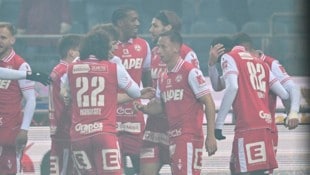 Der GAK bejubelt den zweiten Bundesliga-Sieg in Folge.