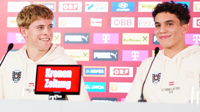 U17-WM-Torschützenkönig Johannes Moser (li.) und ÖFB-Kapitän Jakob Pokorny