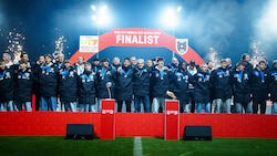 Bei den Feierlichkeiten in Wien durfte auch der Hit „I am from Austria“ von Rainhard Fendrich ...