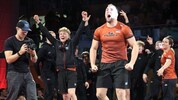 So geht Siegerjubel im Ringen auf Tirolerisch. Inzing ist Meister.
