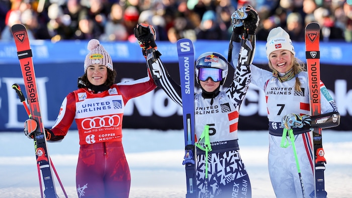 Alice Robinson (m.) gewann vor Julia Scheib (l.) und Thea Louise Stjernesund (r.)
