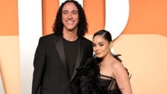 Cole Tucker und Vanessa Hudgens freuen sich über die Geburt ihres zweiten Kindes – auch wenn es ...