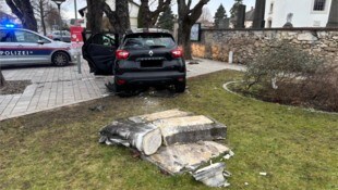 Die Marienstatue wurde komplett zerstört.