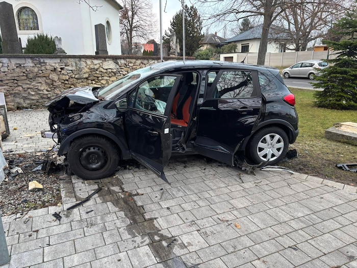 Am Auto entstand erheblicher Sachschaden.