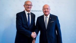 Tirols LH Anton Mattle traf am Freitag bei den Verhandlungen zum Stabilitätspakt mit ...