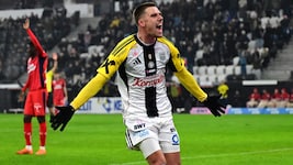 Kasper Jörgensen jubelt über seinen Treffer zum 1:0 für den LASK gegen SK Rapid – es sollte der ...