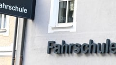 Der junge Alko-Lenker benötigt wohl eine Nachschulung.