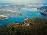 Vorbei am Pyramidenkogel und entlang des Wörthersees führt der neue Marathon.