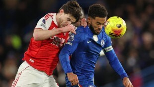 Chelsea ringt Arsenal ein Remis ab.