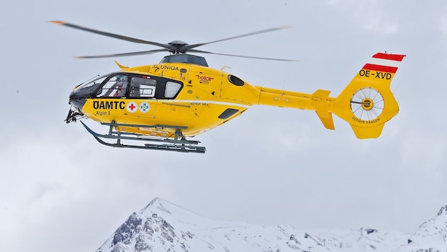 Die Beiden mussten mit dem Hubschrauber gerettet werden.