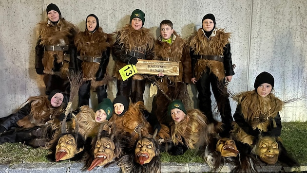Die „Kärntner Bengel“ vor dem Villacher Krampuslauf.