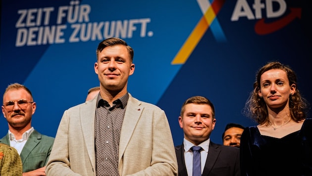 Jean-Pascal Hohm und seine Mitstreiter: Der Scheitel sitzt, die Haltung stramm, die Gesinnung ...