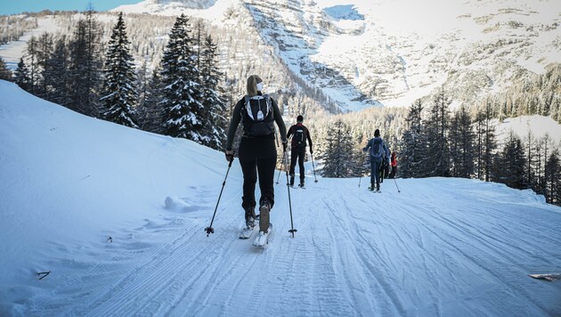 Tourengeher sollten sich in den kommenden zwei Tagen nur auf präparierten Pisten bewegen.