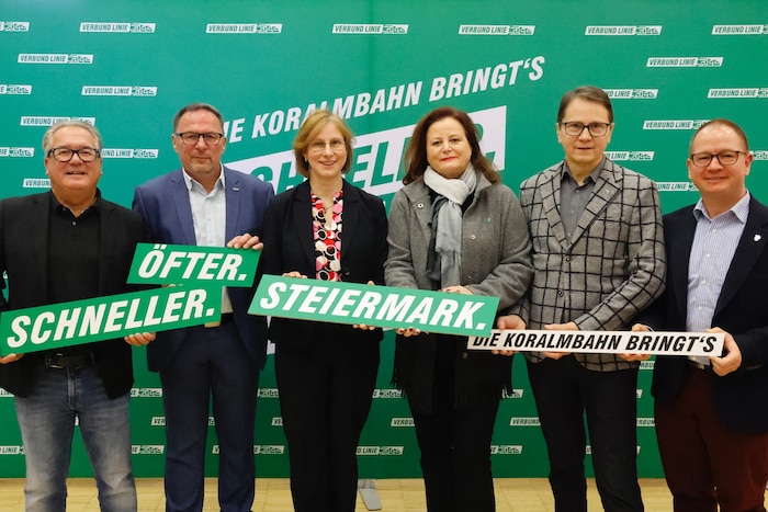 V. l.: Peter Gspaltl (Geschäftsführer Verkehrsverbund), Peter Wallis (ÖBB-Regionalmanager), ...