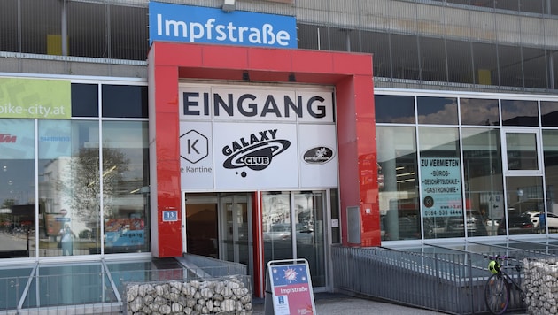 Seit 1. Februar 2023 befindet sich die Impfstraße in Wals.