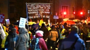 Die Proteste aus Mitarbeitern in der Pflege waren enorm.