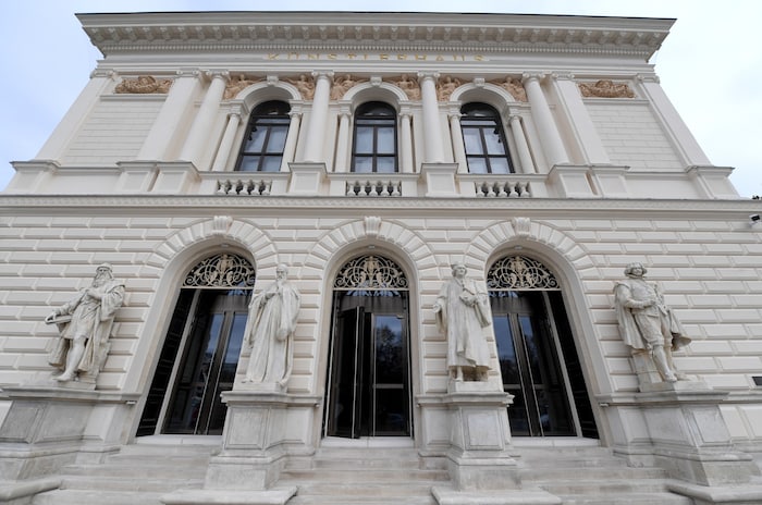 Die Schau im Künstlerhaus sorgt für Kritik bei christlichen Gruppen.