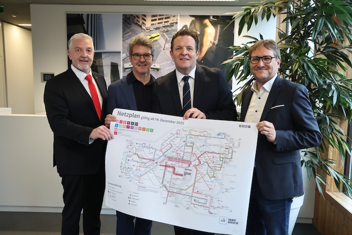 Werner Dilitz (ÖBB), Alexander Jug (VVT), LR René Zumtobel und Ekkehard Allinger-Csollich (IVB)