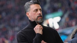 Von Juli bis Dezember 2025 war Sandro Wagner als Trainer beim FC Augsburg tätig.