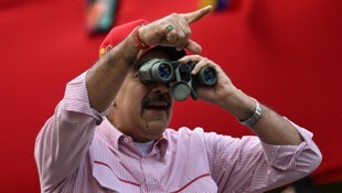 Maduro (am Montag auf einer Kundgebung in Caracas) will durchschaut haben, was die USA mit ihren ...