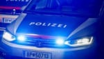 Mit bis zu 200 am Tacho fuhr die Polizei hinterher. (Symbolbild)