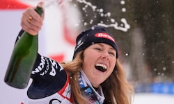 Mikaela Shiffrin siegte bei ihrem Heimrennen in Copper Mountain, wurde danach aber zur Kasse ...