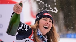 Mikaela Shiffrin siegte bei ihrem Heimrennen in Copper Mountain, wurde danach aber zur Kasse ...