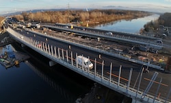 Die Großbaustelle auf der A2 südlich von Graz aus der Luft